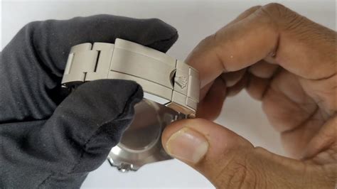 rolex watch glide lock adjustment.